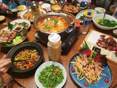 -老滇山寨•云南特色菜•地方菜•民族风情歌舞表演(金碧店)