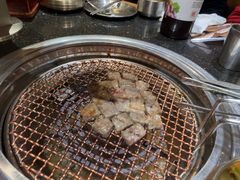 -韩烧牛中牛·甄选黑牛烤肉(黑金店)