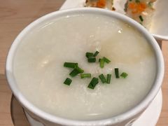 生滚鱼片粥-避风塘(宝山万达店)
