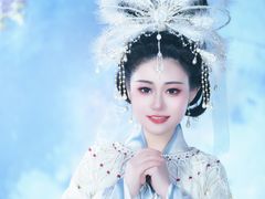 -九月鹰飞汉服摄影工作室