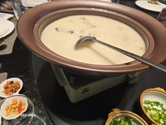 -忆江南·临江鱼馆