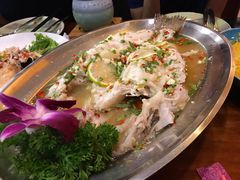 椒柠蒸鲈鱼-荷花泰菜(东方新天地店)