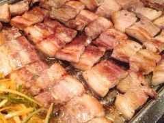 -臻牛烤肉