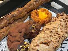 -HOT CRUSH趁热集合·现烤面包(环球港店)