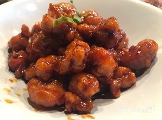 春节前夕工作日，午间也是要排队的