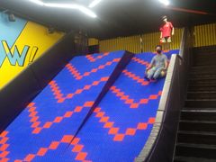 -爱蹦iBOON蹦床运动馆(江汉店)