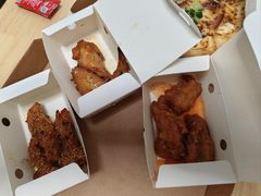 -必胜客宅急送(真北乐购店)