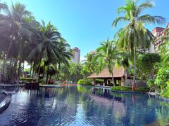 -三亚湾海居铂尔曼度假酒店