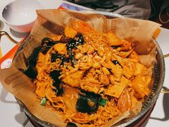 -红渡小香·牛肉麻辣香锅(车站南路店)