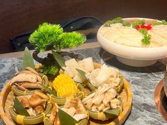 -慢丽江·云南野生菌土鸡锅(西山店)