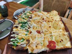 -Dragon Pizza•圆脸龙披萨·牛排餐厅