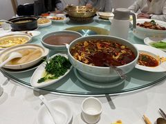 -渝信川菜 · 川味家常菜(财富购物中心店)