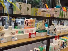 -荣视医眼镜(南外街店)