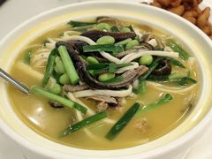 -金时代顺风大酒店(临港百联店)
