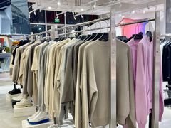 -LuOne凯德晶萃广场(徐家汇路店)