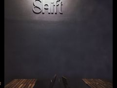 -Shift cocktail bar鸡尾酒吧