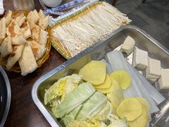 -超越炭火牛蛙火锅鸡(河东店)