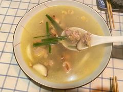 -在湖边私厨小馆