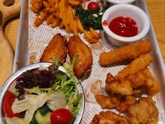 -菲滋意式休闲餐厅(北仑银泰城店)