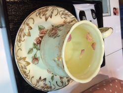 米卡美甲沙龙-EMILY艾枚莉美甲美睫·美颜·现磨咖啡