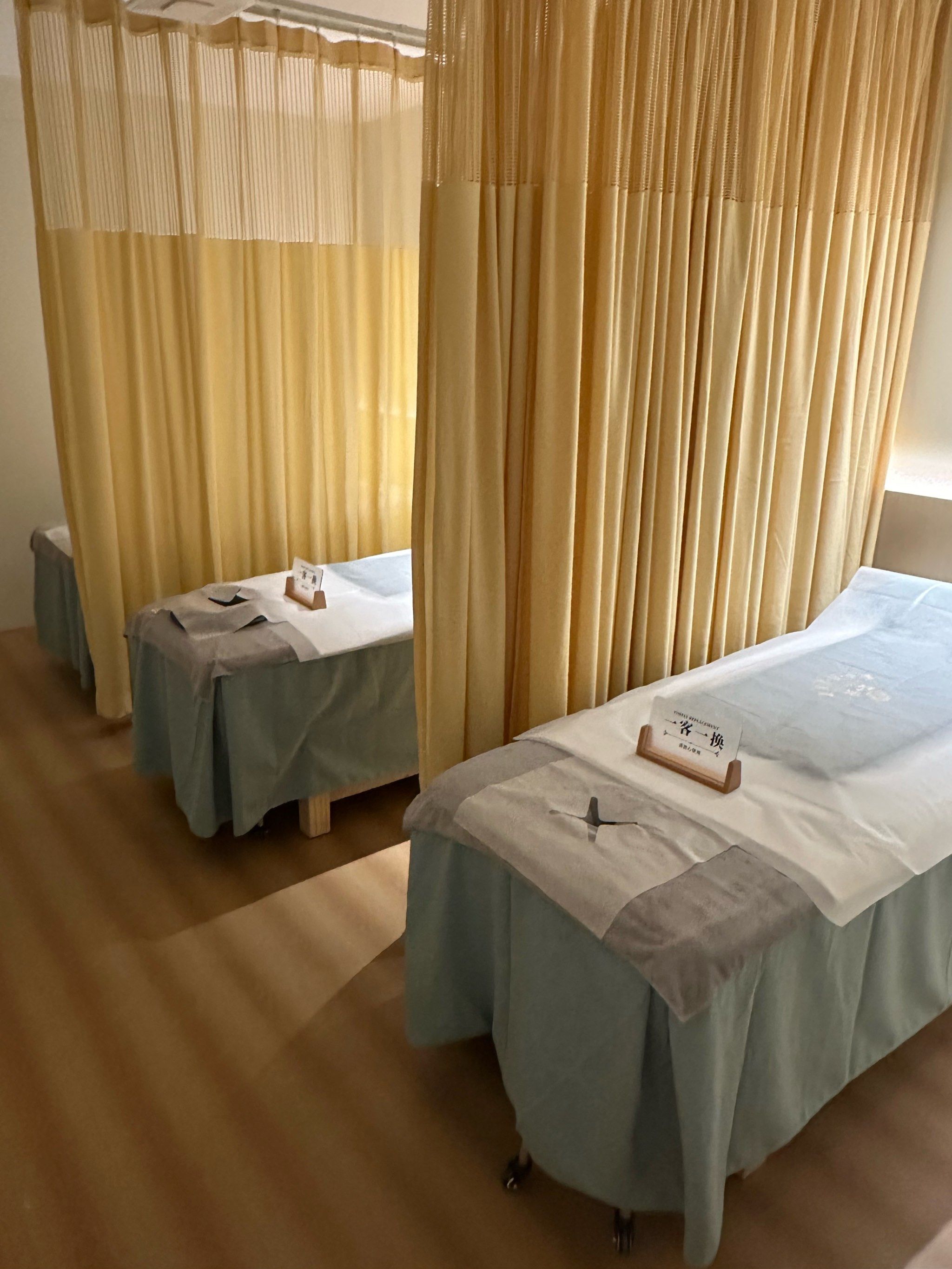 按摩室的温柔时光