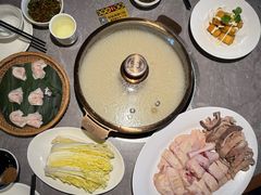 -顺德公·广东猪肚鸡(车公庙总店)
