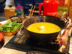 -鲜入围煮花胶鸡海鲜火锅