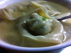 荠菜肉馄饨-潘国仙耳光馄饨(黄家阙路店)