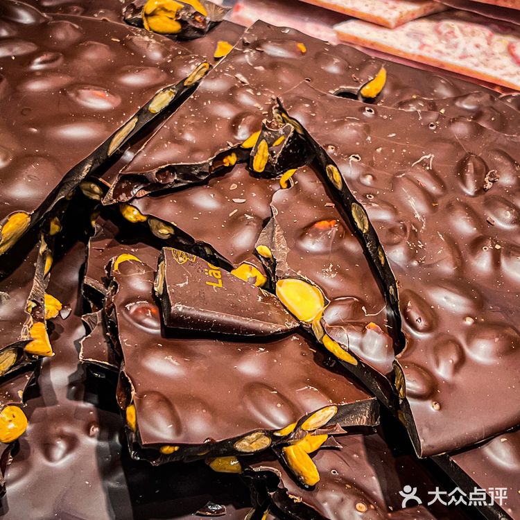 上海首家‼️Laderach巧克力🍫瑞士甜品传奇