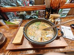 -银米·云南传统过桥米线(双廊黑金冠店)