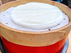 翠绿烤鸭饼-壹零捌道·北京烤鸭(车公庄店)