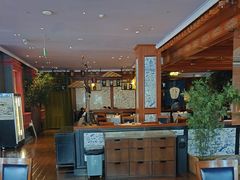 -八府香鸭·啫啫煲(华山路店)