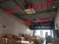 大堂-鄱阳湖·江西小炒·瓦罐煨汤(五道口店)