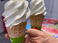 -小杨生煎(金山百联购物中心3楼店)
