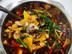 -乡土特色.冷锅鱼.牦牛肉汤锅