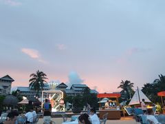 -亚龙湾希尔顿自助餐厅·海鲜·烧烤·沙滩BBQ·现场乐队