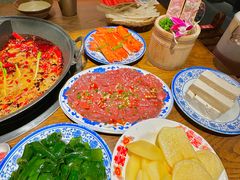 -萍姐火锅·公路夜市(武汉首店)