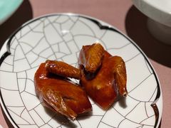 金牌妙龄乳鸽-新荣记(南京西路店)