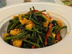 -汗腾格里·风味餐厅(新疆驻京办店)