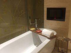 -上海衡山路十二号华邑酒店