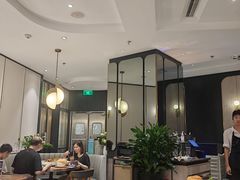 -港丽餐厅(正大店)