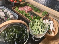 -鹿鸣山草本茶香火锅(园西路店)