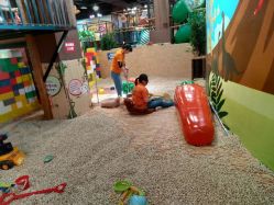 -卡通尼乐园·生日会(烟台永旺店)