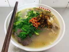 鸡汤米线-文山荷鲜居(翠湖店)
