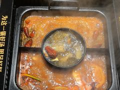 -老牌坊云南鱼豆花火锅(爱建店)
