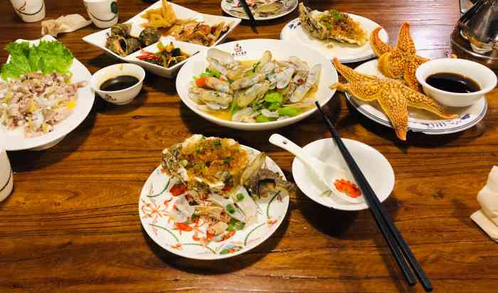 金涛小海鲜(濮阳店)-"再也找不到更差劲的服务员了,尤其是门口那.