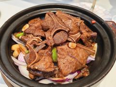 -阿瓦山寨·湘菜现炒·剁椒鱼头王(咸阳总店)