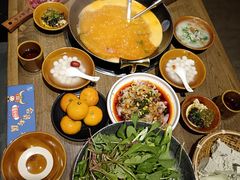 -贵厨酸汤牛肉(小十字店)