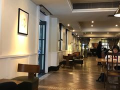 大堂-星巴克臻选(广州沙面店)