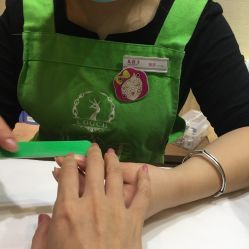 -孔雀手美甲美睫护理